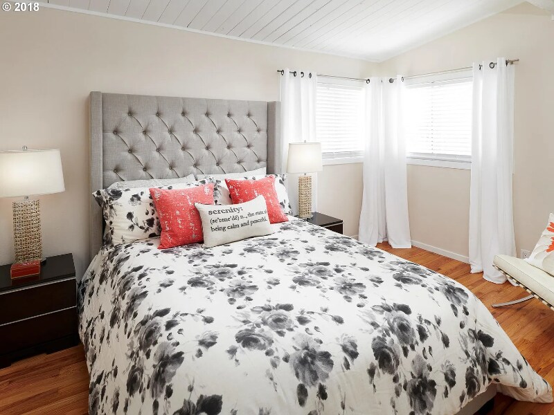 Building Photo - 12920 SW Faircrest St