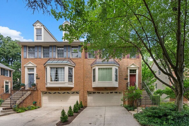 Building Photo - 3 Bed 3.5 Bath - Rockville Townhome - 2 Ca...