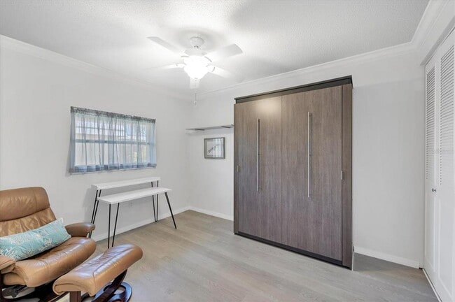 Building Photo - 5849 Tidewood Ave