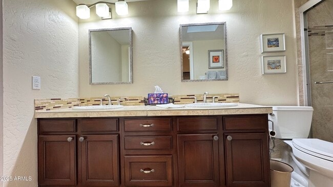 Building Photo - 15020 N 40th St