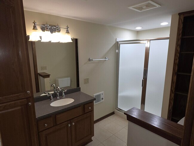 Building Photo - N67W28710 Longview St