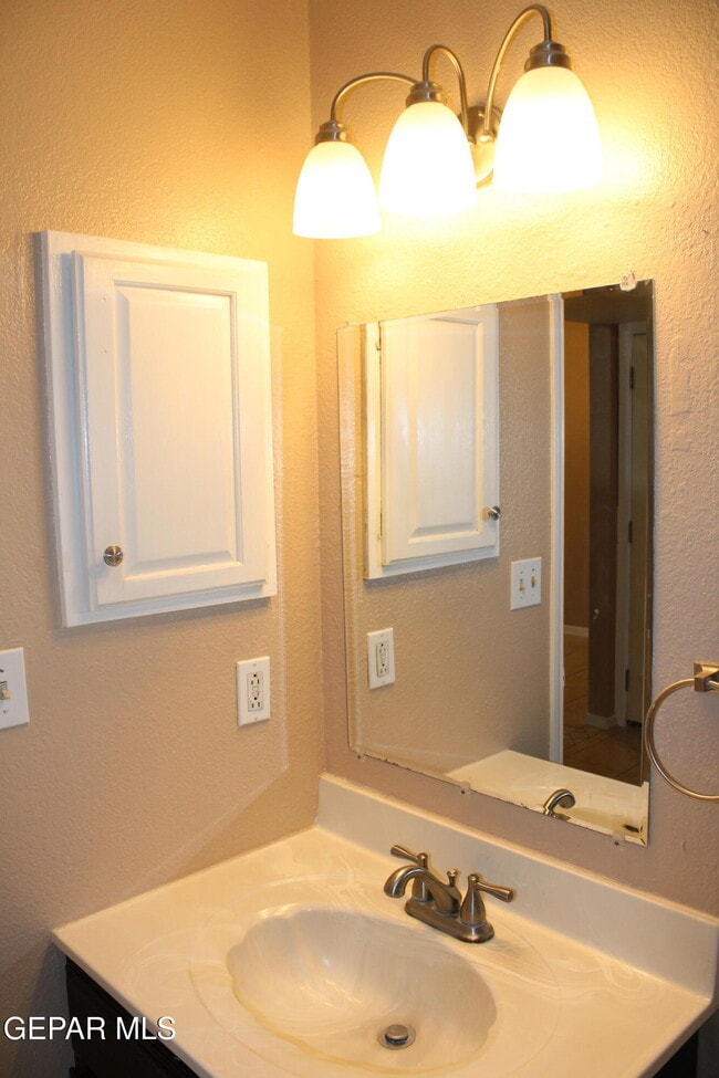 Building Photo - 3120 Voss Dr