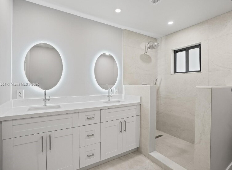 Building Photo - 8081 SW 139th Ter