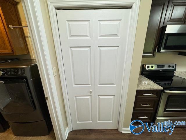 Building Photo - 194 Topaz Rd