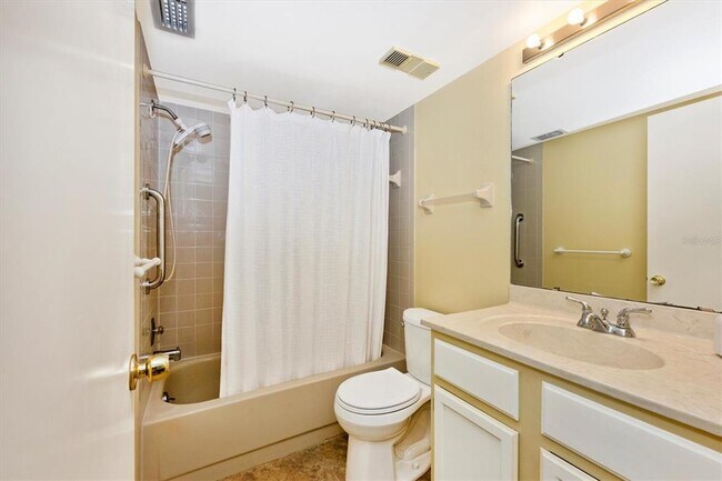 Building Photo - 5219 Lake Village Dr