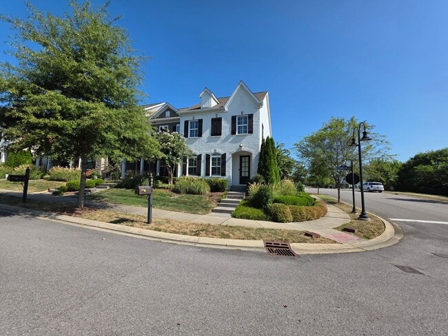 Building Photo - For Lease  End-Unit 3-Bedroom Townhome wit...