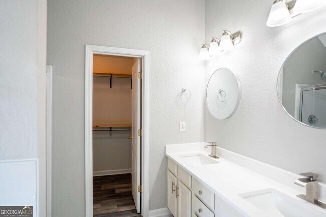 Building Photo - 3243 Newtons Crest Cir