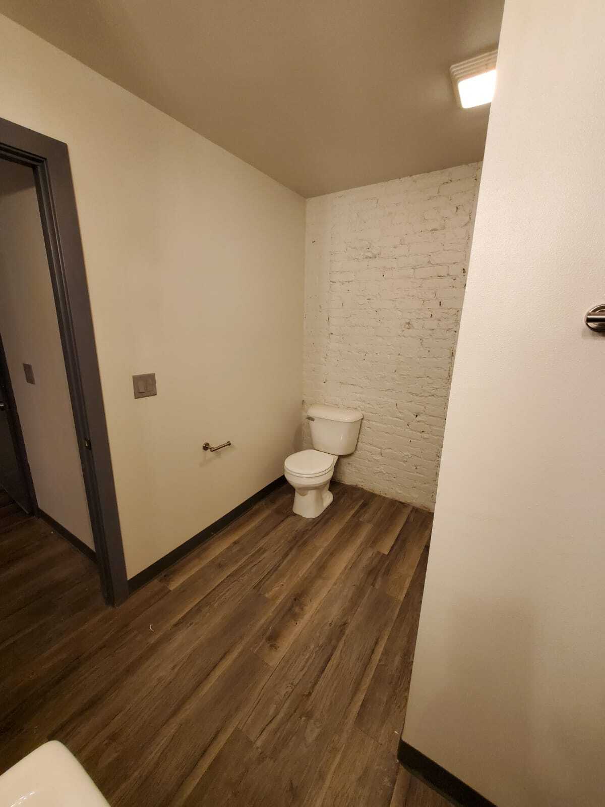 Building Photo - 618 Saint Joseph St