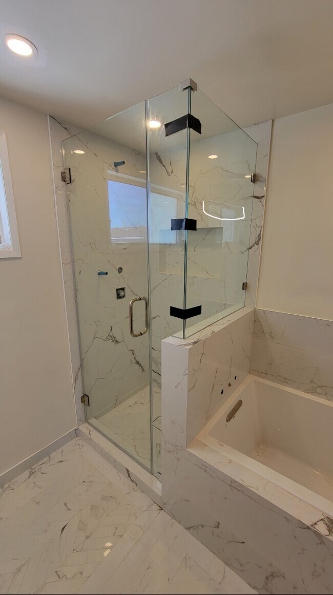 Bathroom - 7323 W 90th St