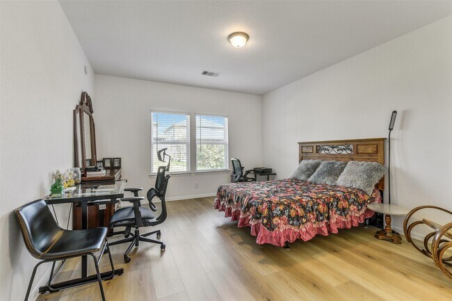 Building Photo - 22222 Opa Gln Dr