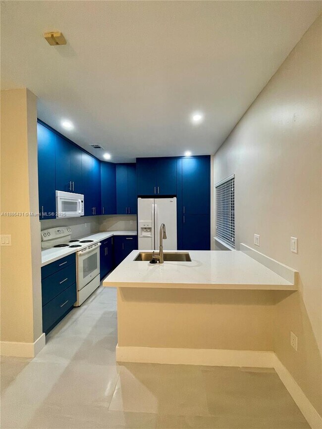 Building Photo - 14268 SW 126th Pl