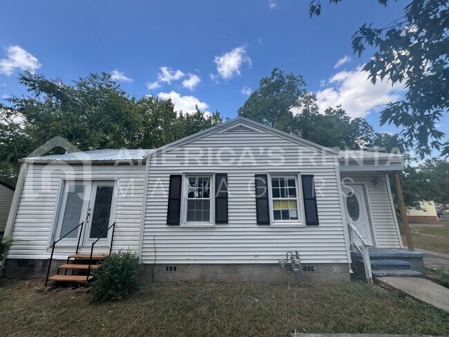Building Photo - Home for rent in Birmingham! Coming Soon!