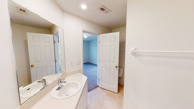 Building Photo - 5003 Ivyvine Blvd