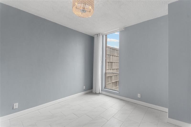 Bed room - 3060 Pharr Court North NW