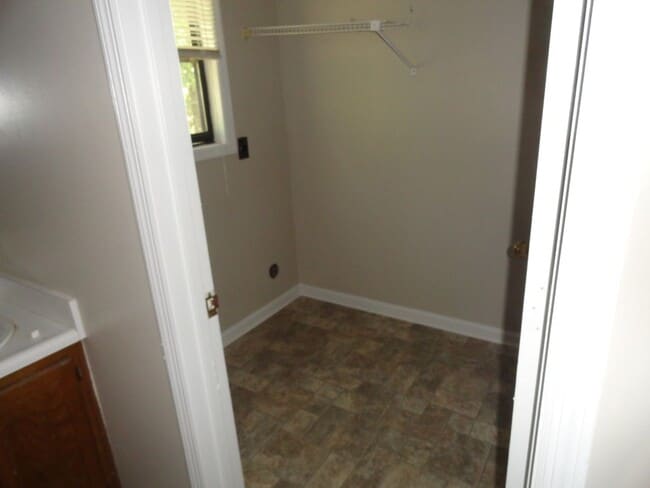 Building Photo - Countrytown Townhomes Hope Mills, NC