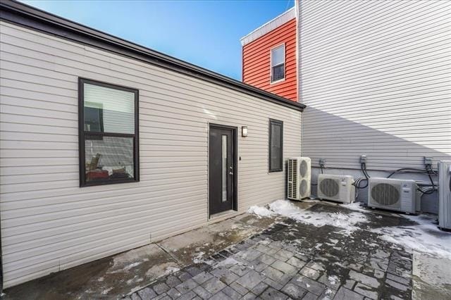 Building Photo - 47 Graham St