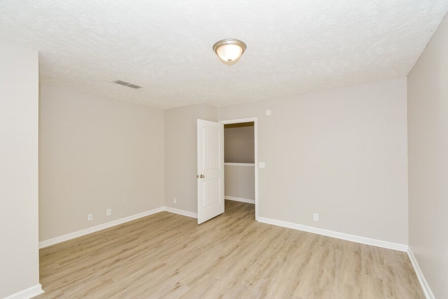 Building Photo - 3512 Oval Hesson Lane