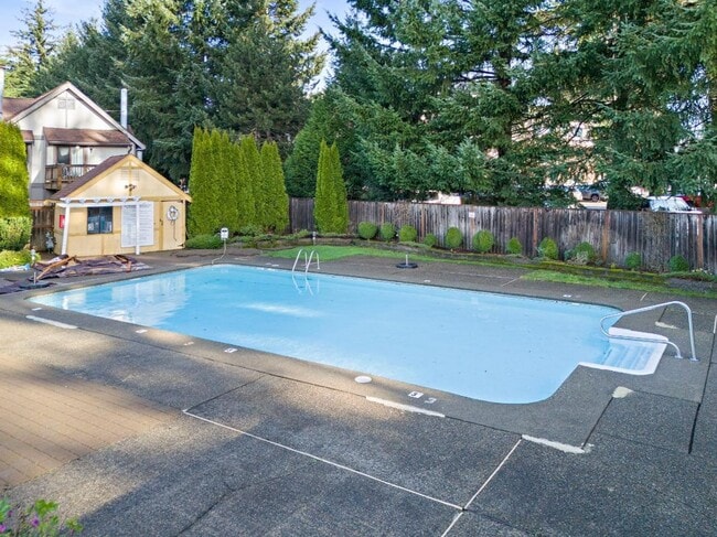 Building Photo - Light & Airy 2-Bedroom Tumwater Apartment with Pool, Covered Parking & Full-Size W/D