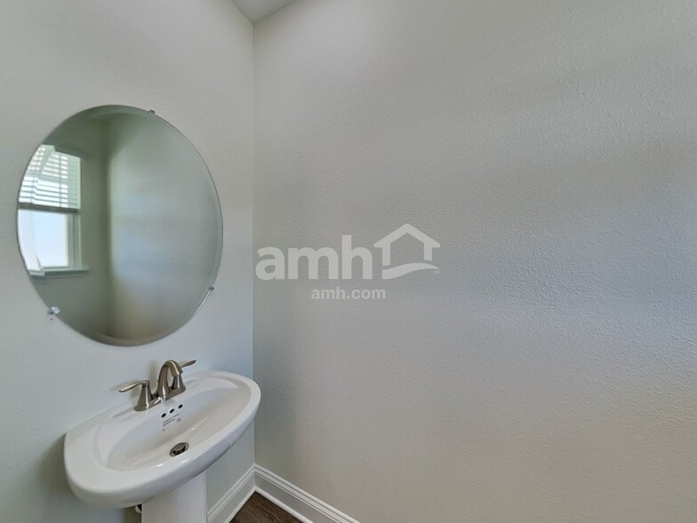 Building Photo - 2637 Noah Pines Pl