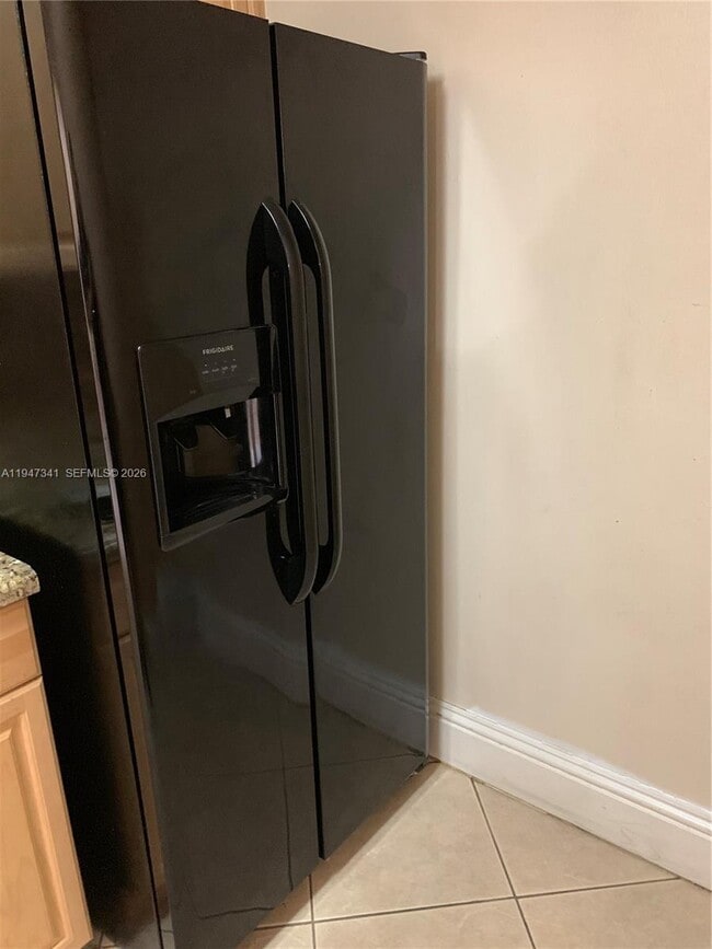 Building Photo - 7931 SW 104th St