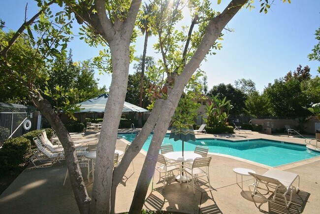 Building Photo - 61 Gaviota
