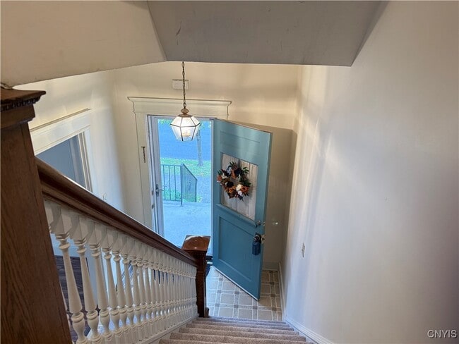 Building Photo - 56 E 5th St