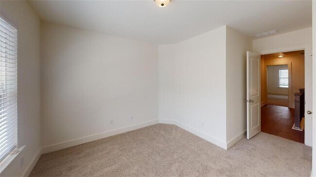 Building Photo - 6414 Shalks Xing Dr