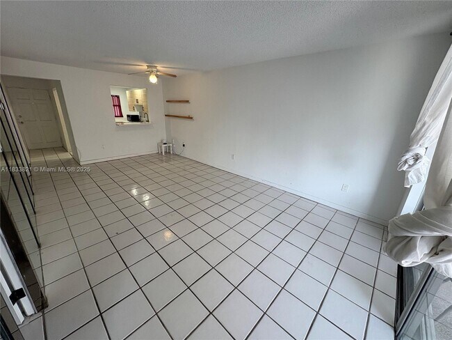 Building Photo - 1331 Lincoln Rd