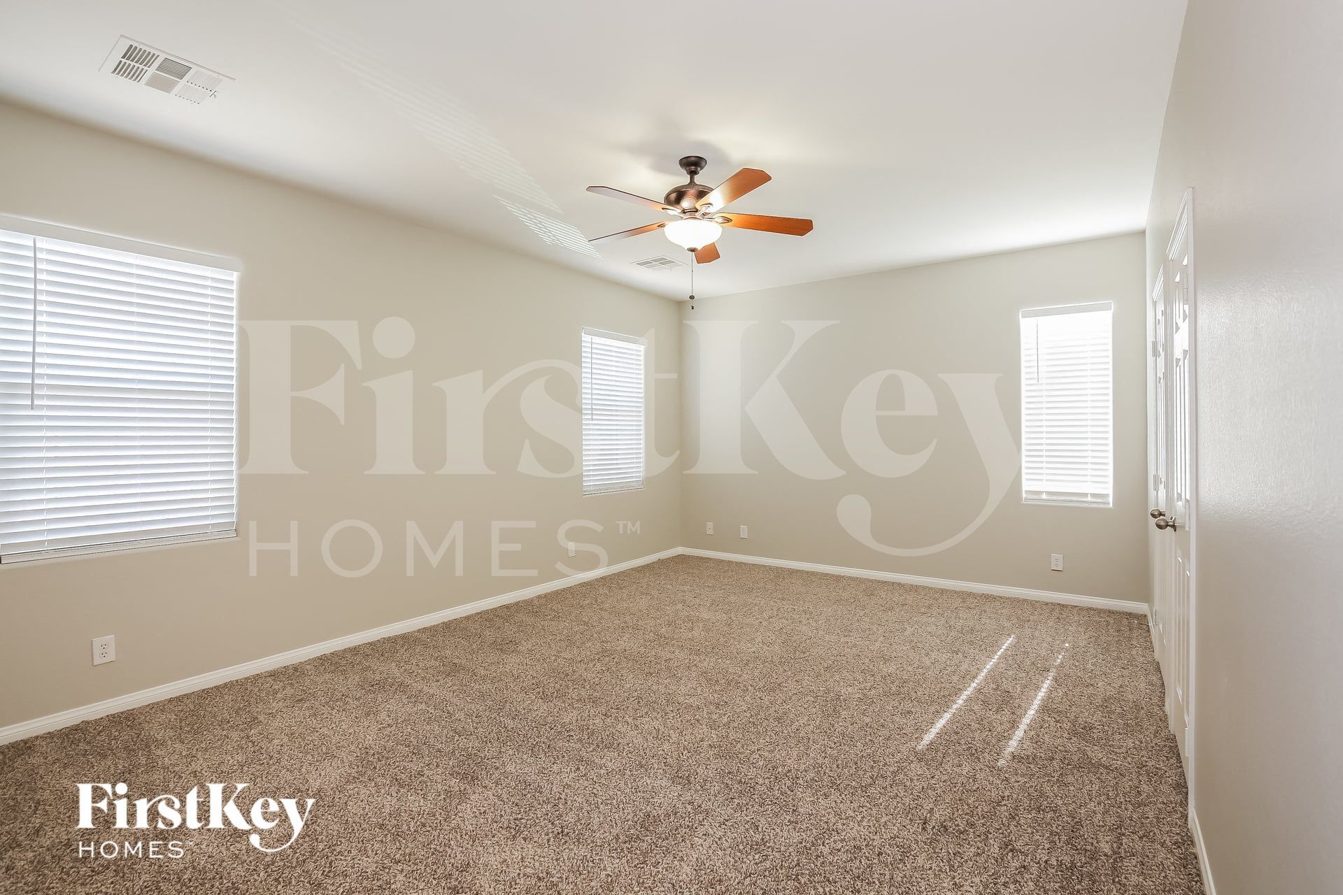 Building Photo - 6229 Green Heron St