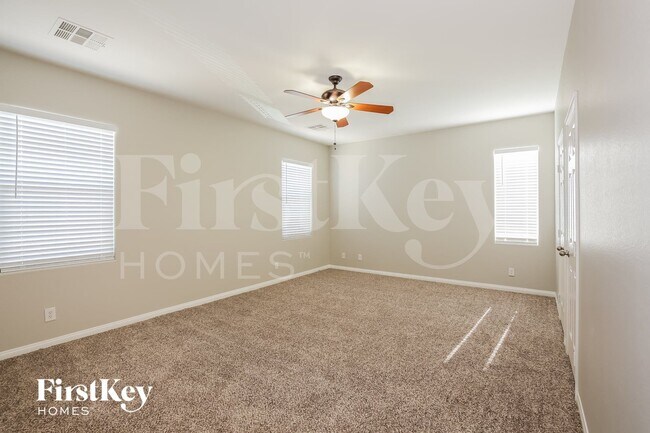 Building Photo - 6229 Green Heron St