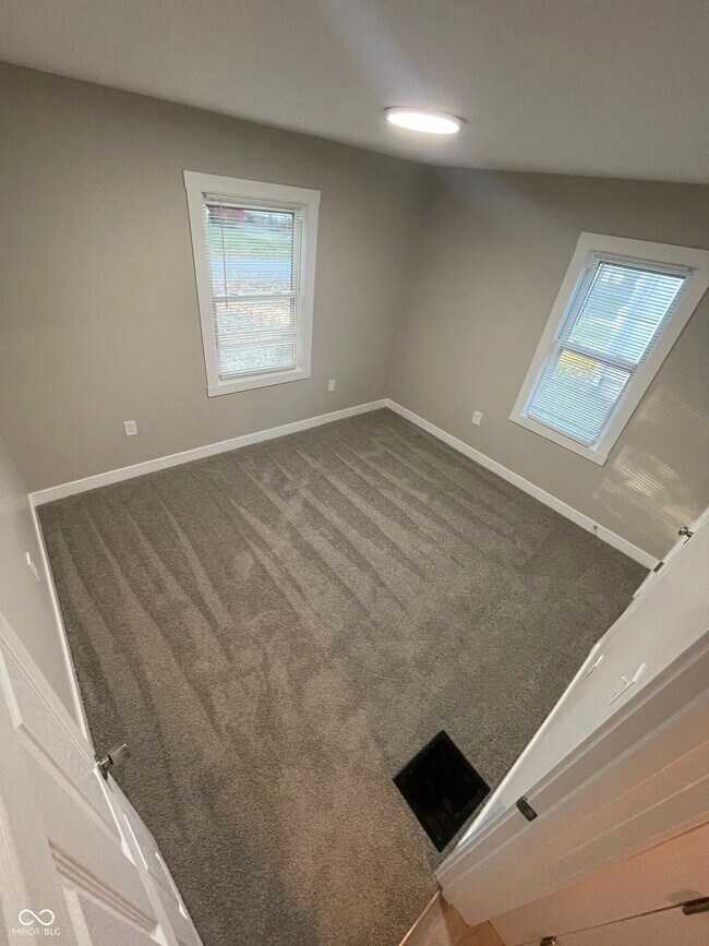 Building Photo - 41 Rosemere Ave