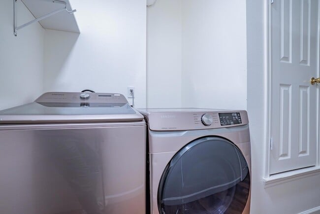 Building Photo - 5765 Palo Blanco Ln