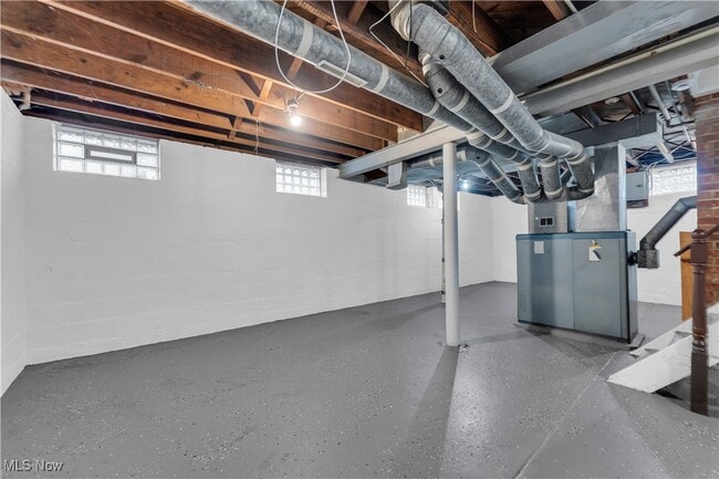 Building Photo - 1721 Tuxedo Ave