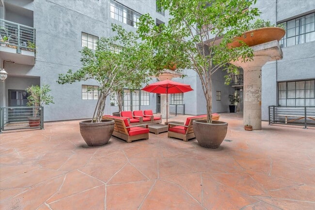 Building Photo - 420 San Pedro St