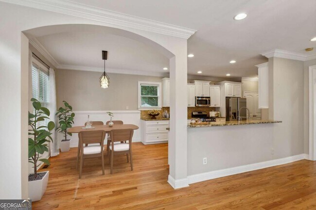 Building Photo - 1316 Egan Way