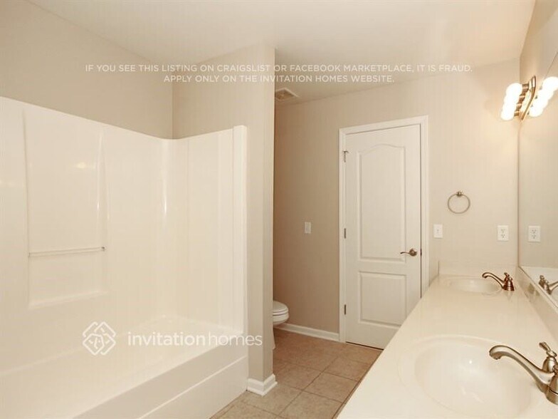 Building Photo - 4755 Smokestone Dr