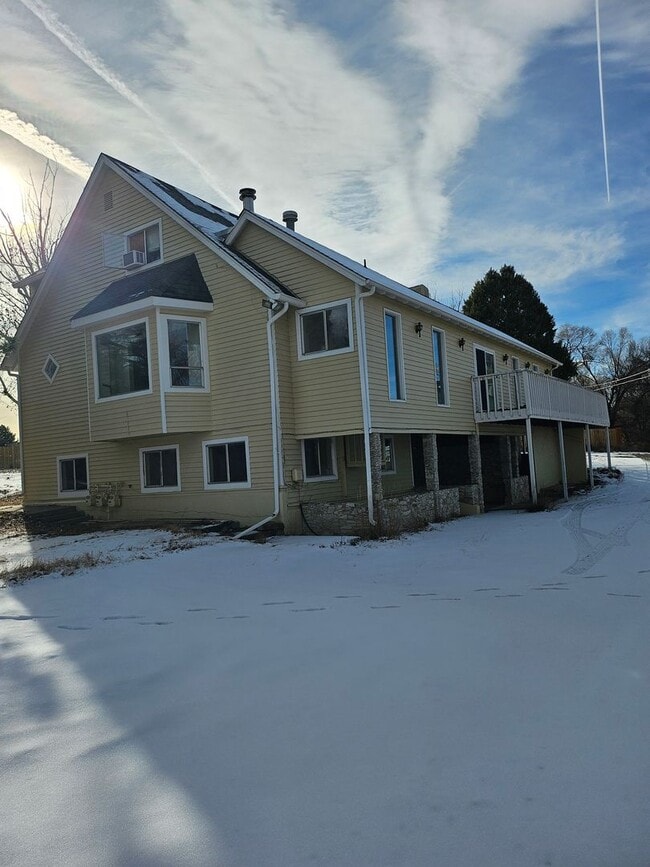 Building Photo - 745 McCarthy Dr