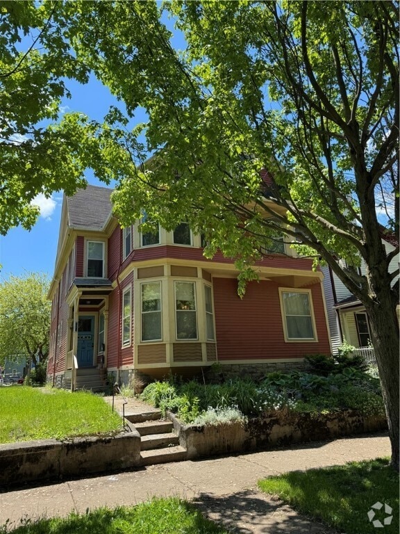 Building Photo - 123 Comfort St