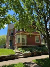 Building Photo - 123 Comfort St
