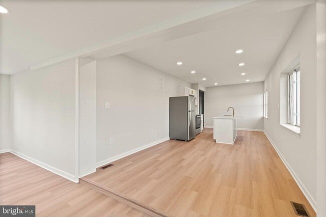 Building Photo - 730 New Pittsburg Ave