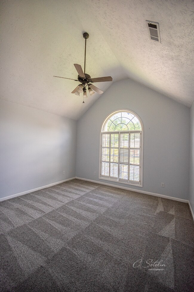 Building Photo - BEAUTIFUL HOME AVAILABLE FROM JULY