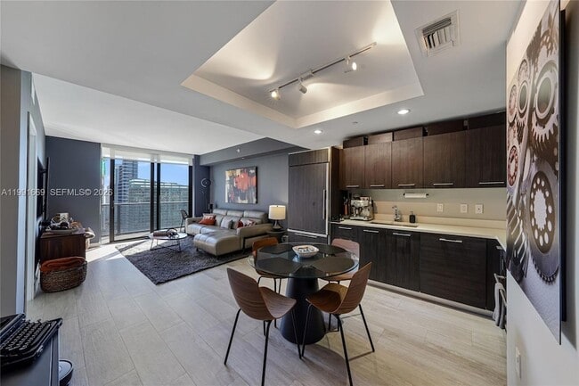 Building Photo - 45 SW 9th St