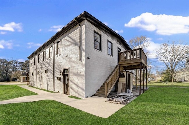 Building Photo - 411 Kaufman St