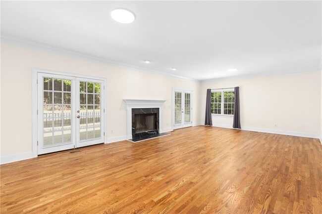 Building Photo - 5941 Wilbanks Dr