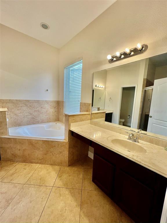 Building Photo - 7926 Stoney Hill Dr