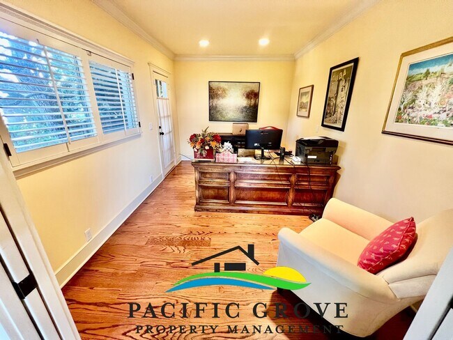 Building Photo - Lovely Ocean View Home Available NOW!