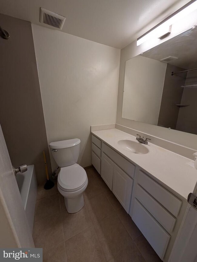 Building Photo - Affordable rental that includes all utilit...