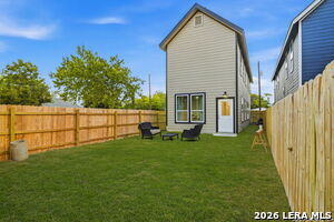 Building Photo - 1801 W Southcross Blvd