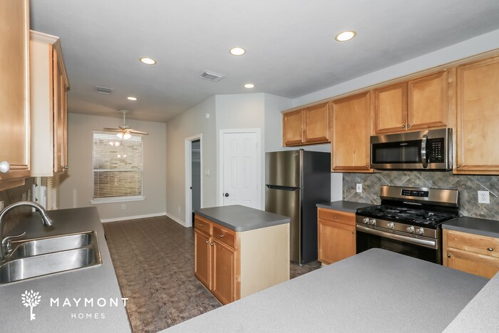 Building Photo - 18502 Atasca Wds Trce