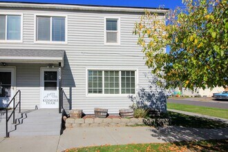 Building Photo - 3 Bedroom, 1 Bath Duplex in Richland